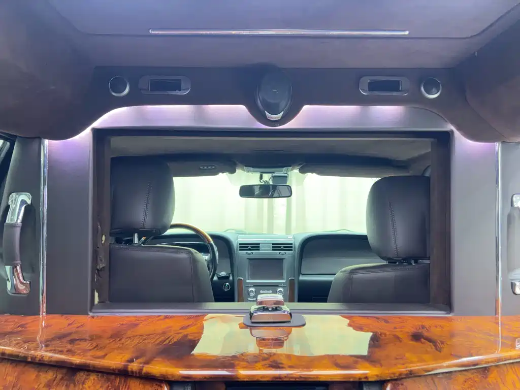 Lincoln Navigator 2016 — фото 17