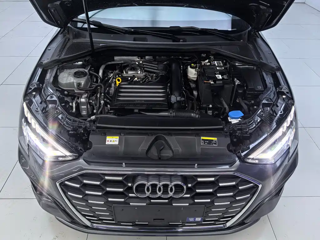 Audi A3 2023 — фото 15