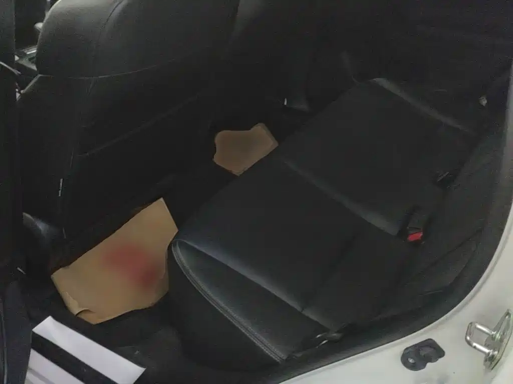 Subaru Forester 2015 — фото 17