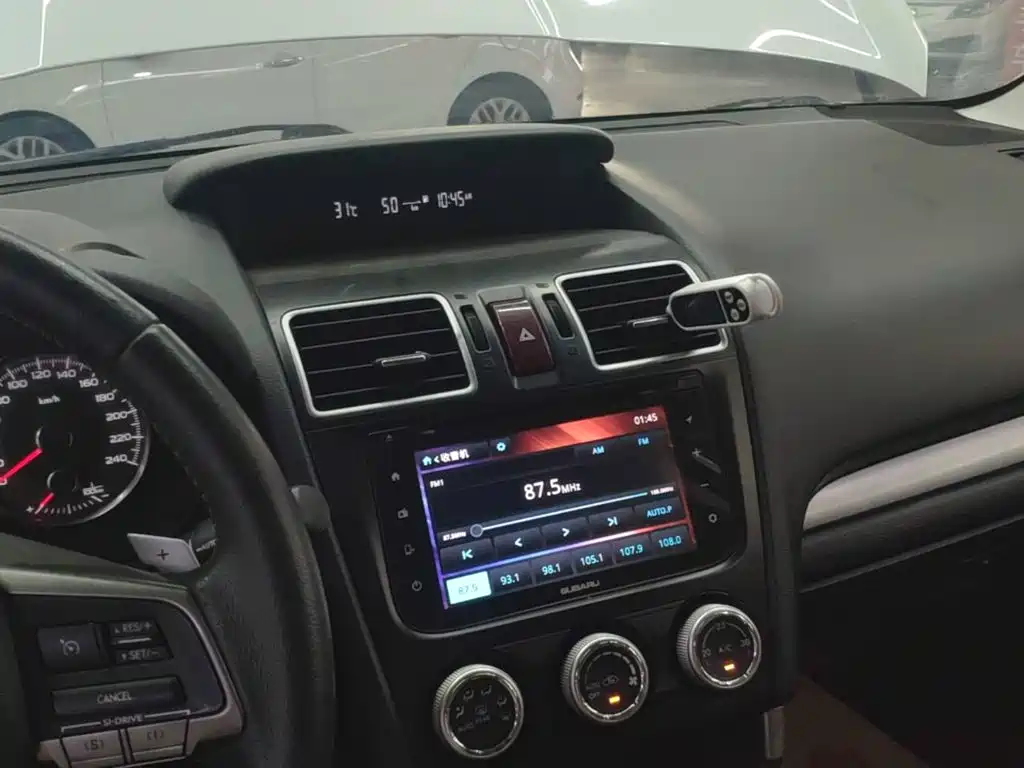 Subaru Forester 2015 — фото 13