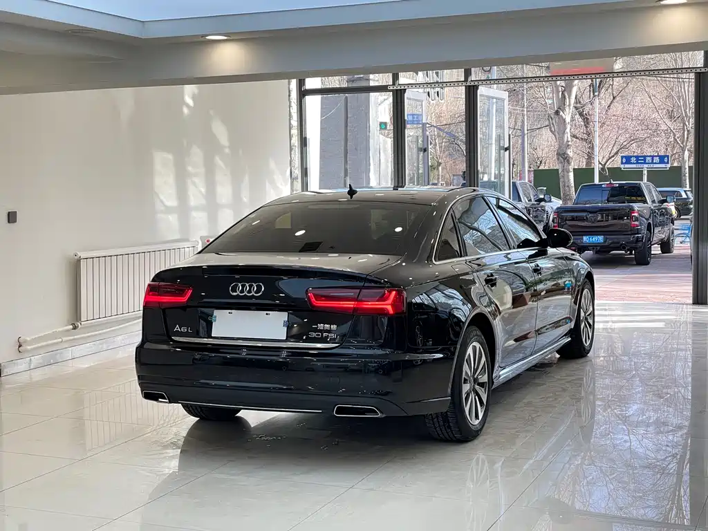 Audi A6L 2017 — фото 6