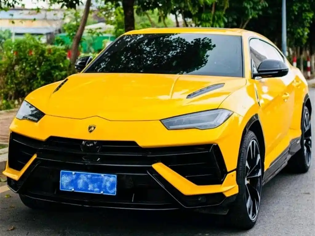 Lamborghini Urus 2024