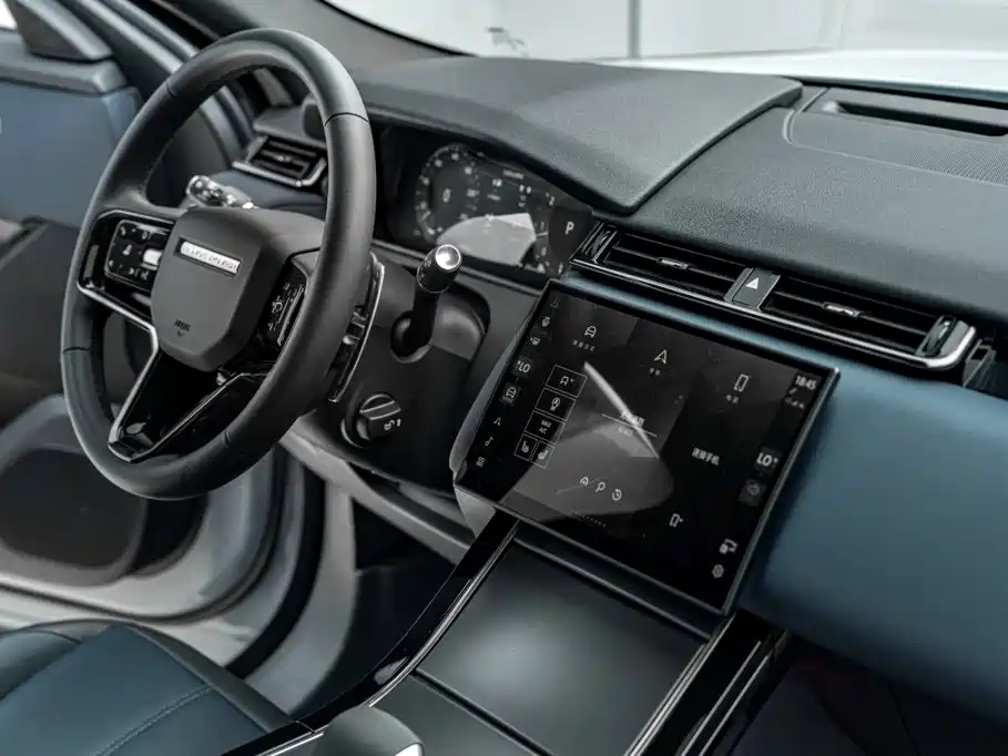 Land Rover Range Rover Velar 2024 — фото 20