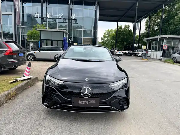 Mercedes-Benz EQE 2025