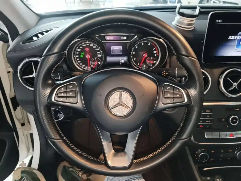 Mercedes-Benz GLA 2019 — фото 11
