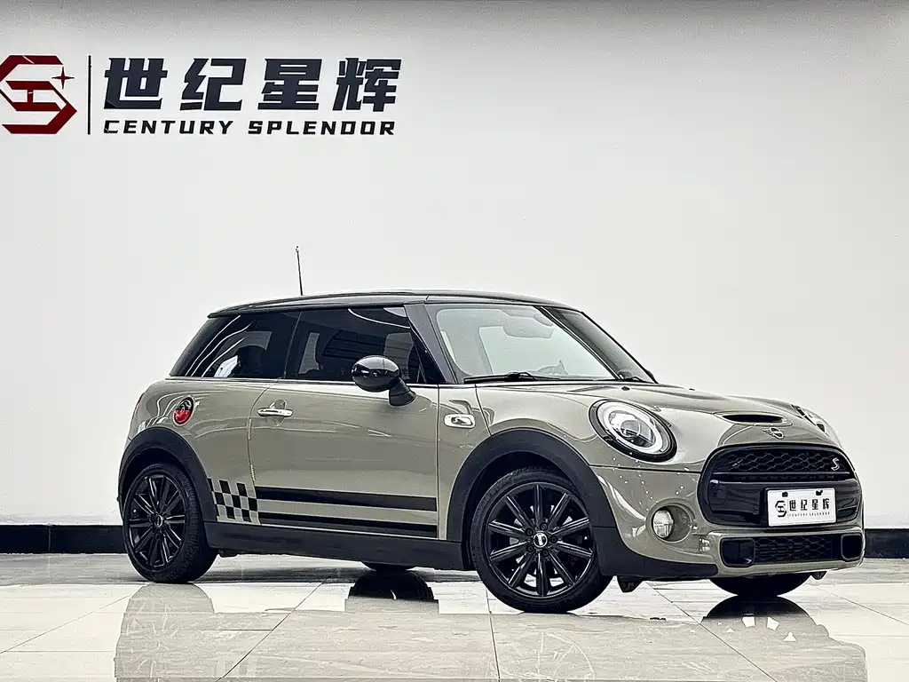 MINI MINI 2018