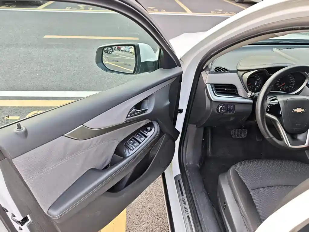 Chevrolet Malibu 2016 — фото 11