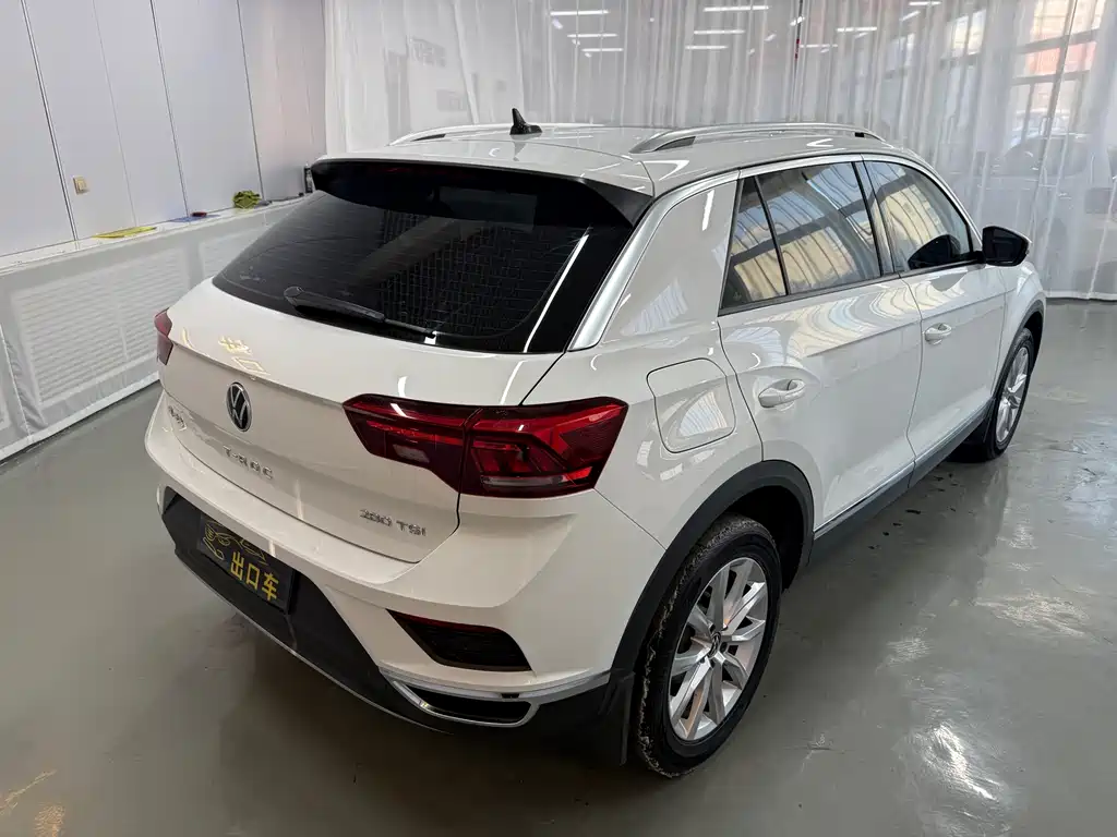 Volkswagen T-Roc 2022 — фото 6