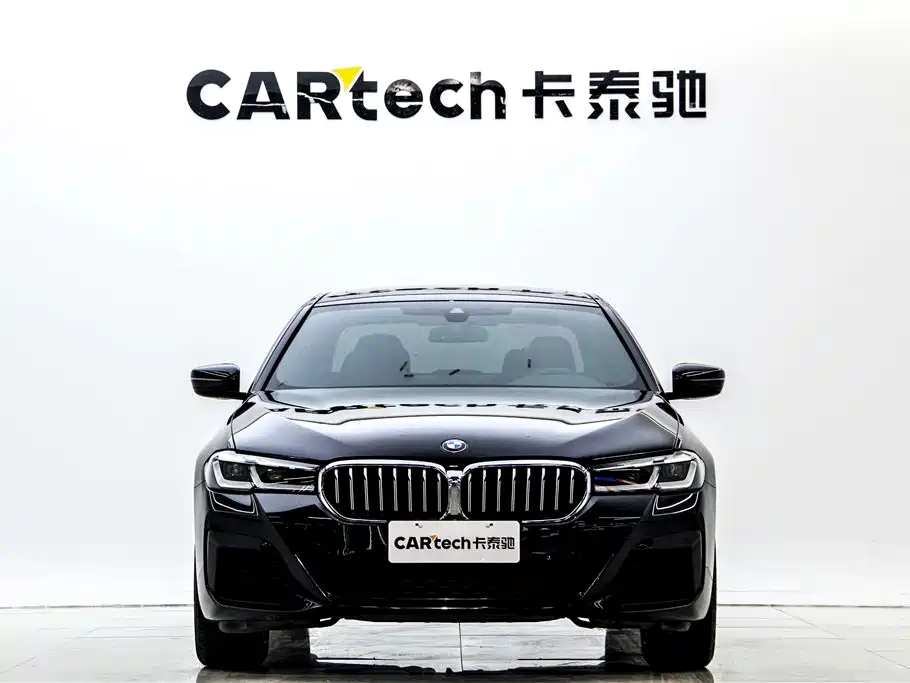 BMW 5 Series 2023 — фото 3