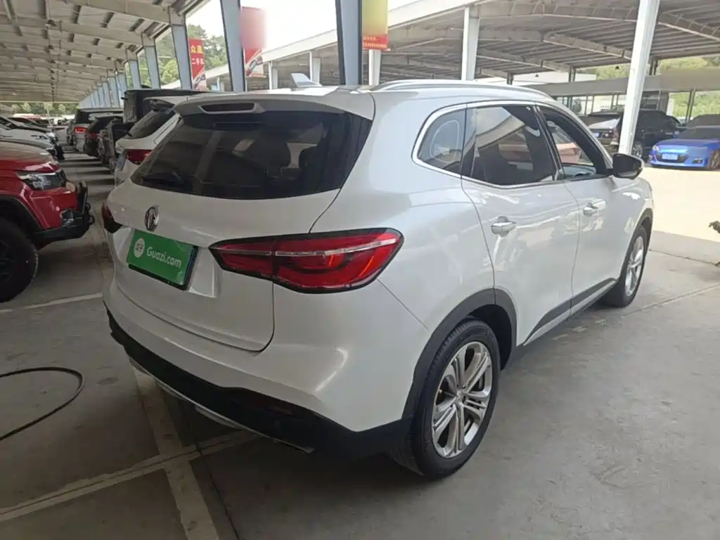 MG HS 2018