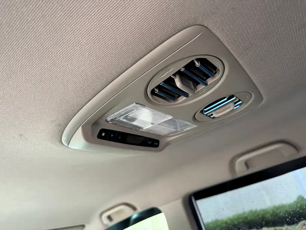 Honda Odyssey 2015 — фото 10
