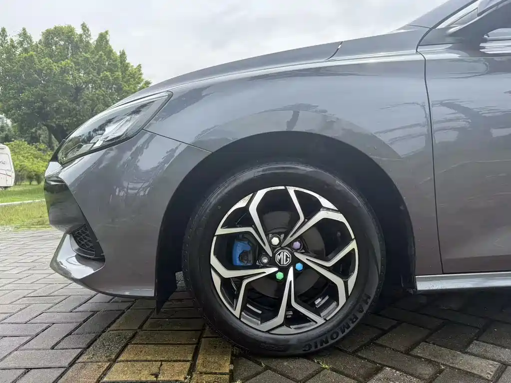 MG MG5 2022