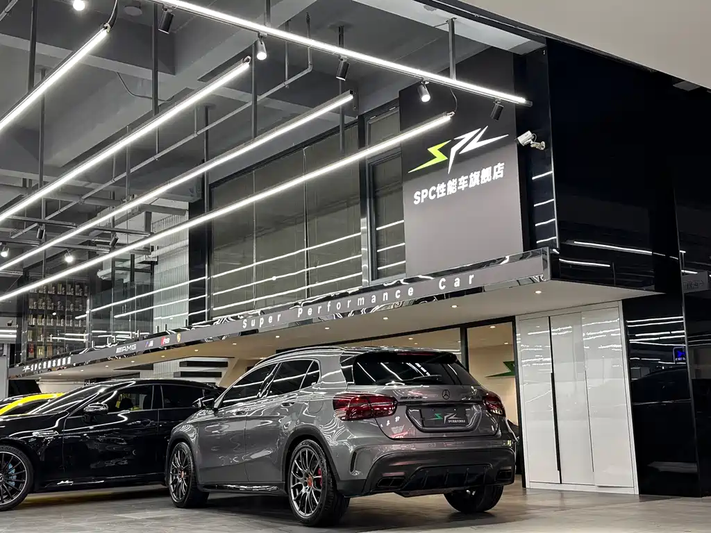 Mercedes-Benz GLA AMG 2019 — фото 16