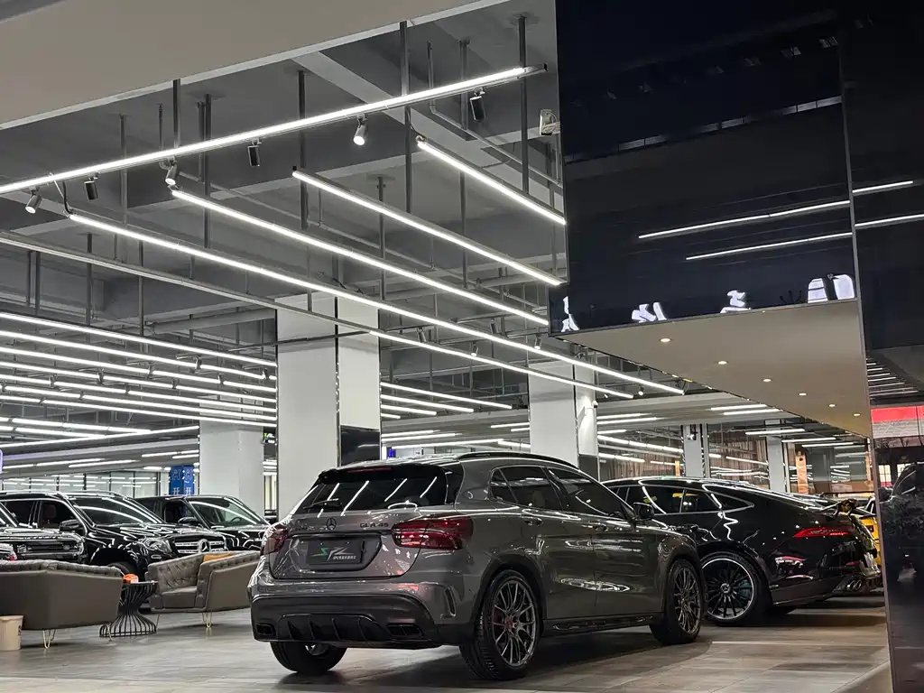 Mercedes-Benz GLA AMG 2019 — фото 18