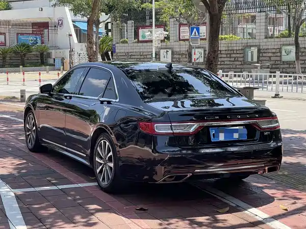 Lincoln Continental 2019