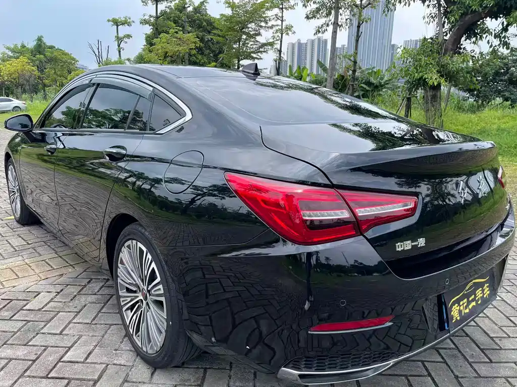 Hongqi H5 2022 — фото 12
