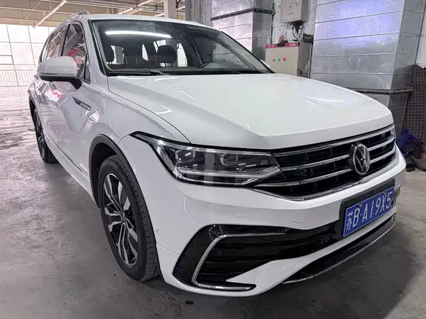 Volkswagen Tiguan L 2022