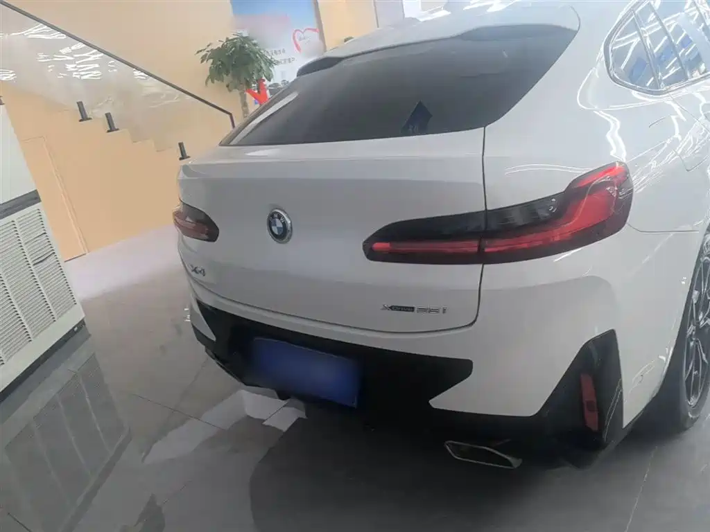 BMW X4 2022 — фото 6
