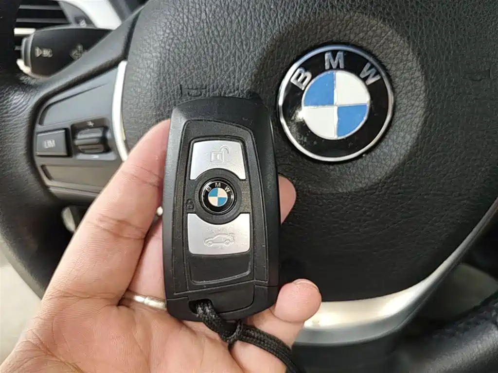 BMW 1 Series 2018 — фото 9
