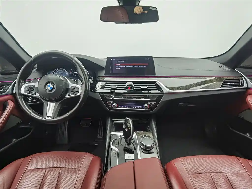 BMW 5 Series 2018 — фото 5