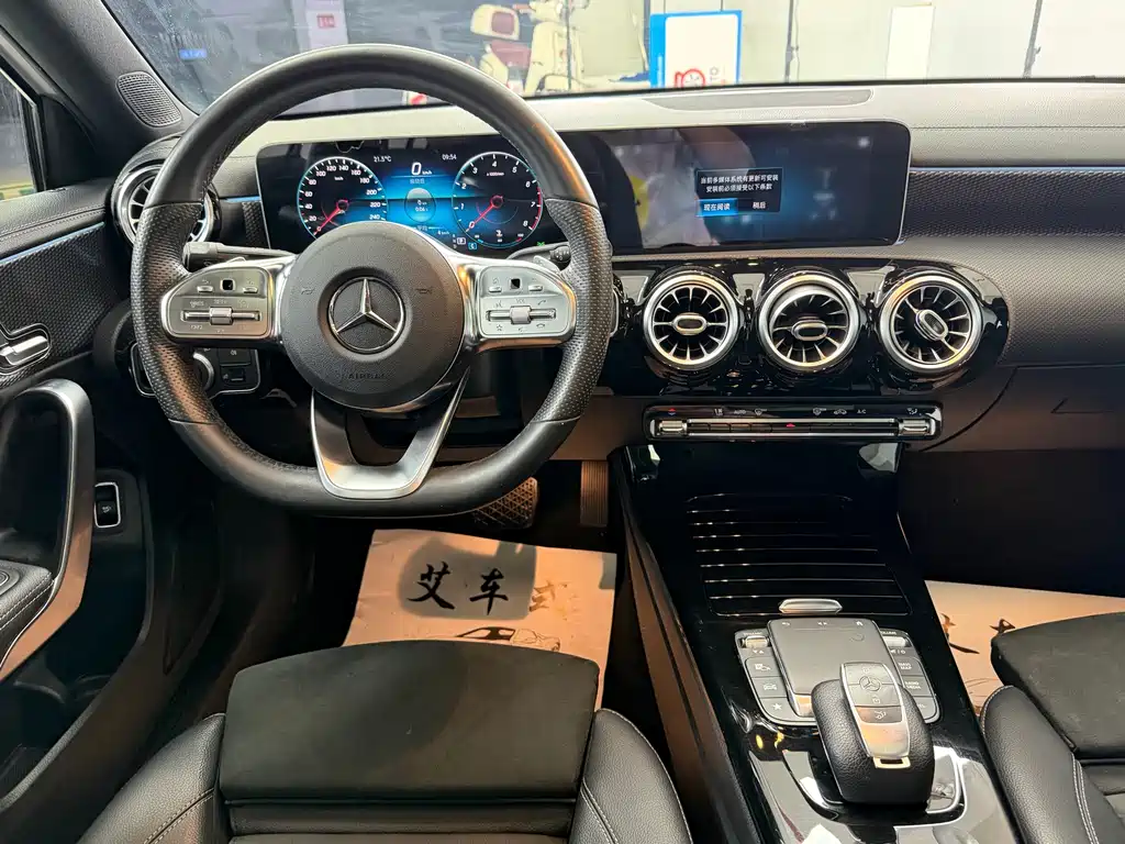 Mercedes-Benz A-Class 2020 — фото 9