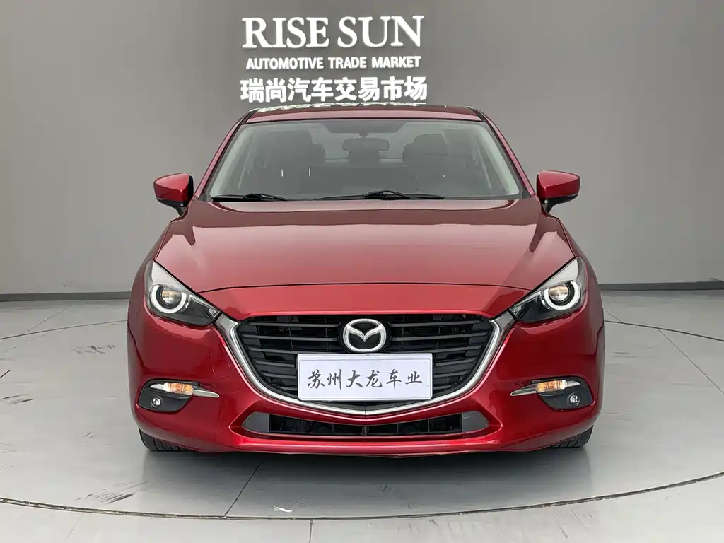Mazda 3 Axela 2017 — фото 2