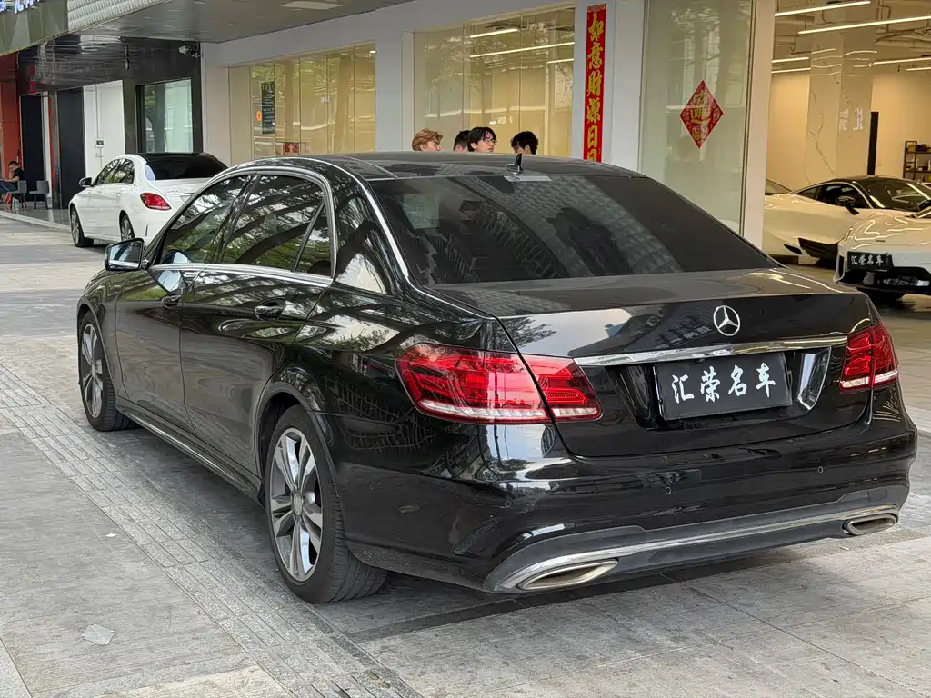 Mercedes-Benz E-Class 2015 — фото 10