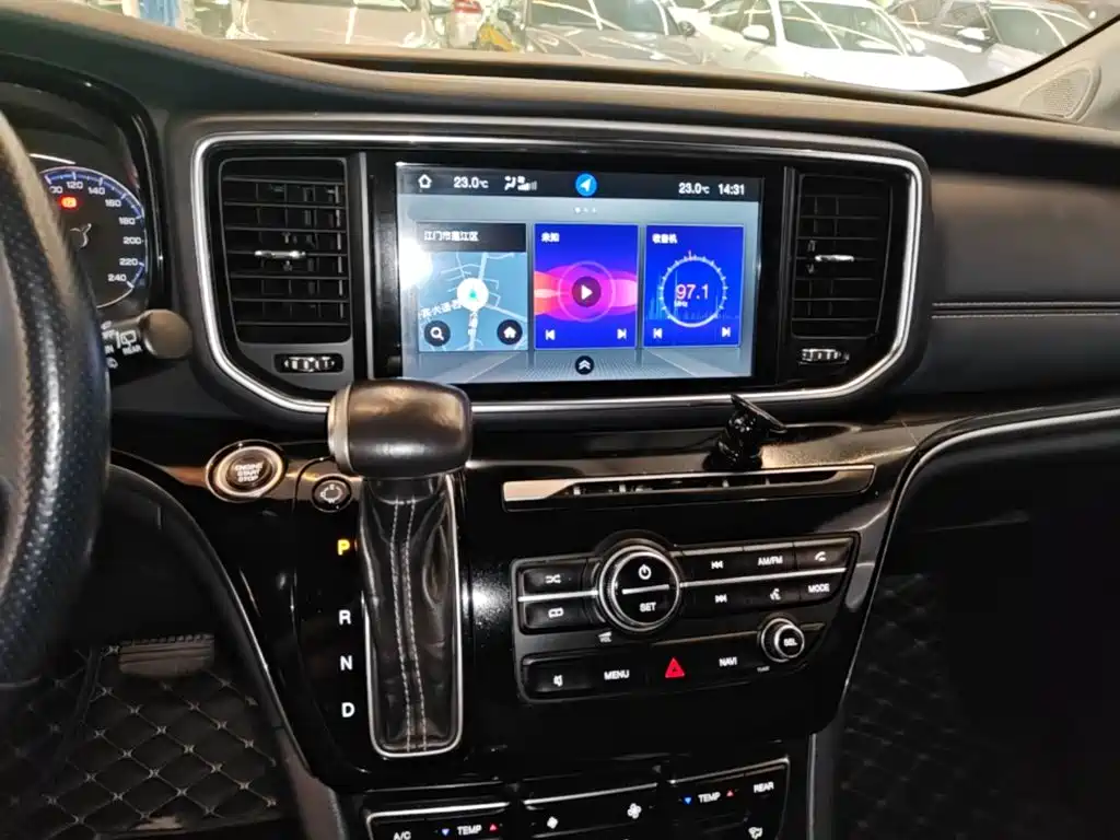 GAC Trumpchi M8 2020 — фото 13