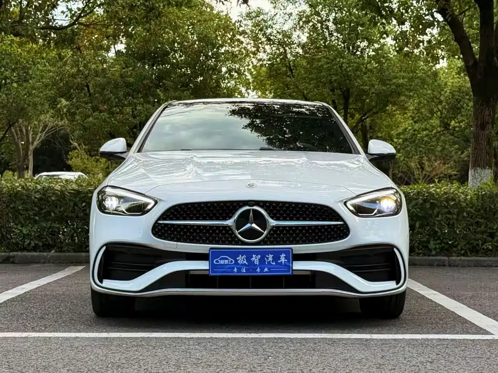 Mercedes-Benz C-Class 2025 — фото 2