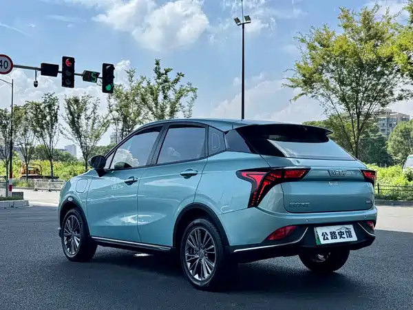 Neta V 2023