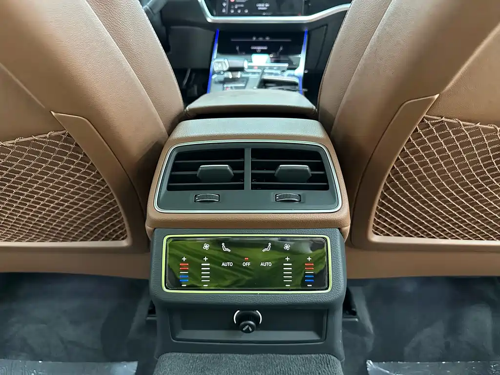 Audi A6L 2022 — фото 16