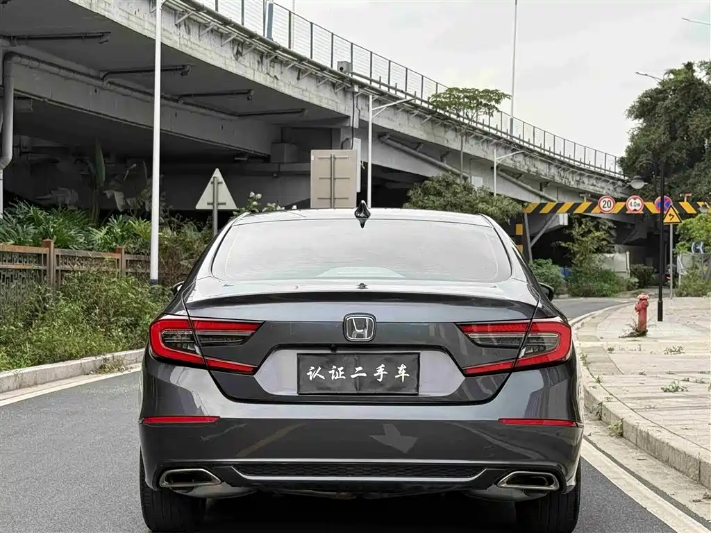 Honda Accord 2022 — фото 19