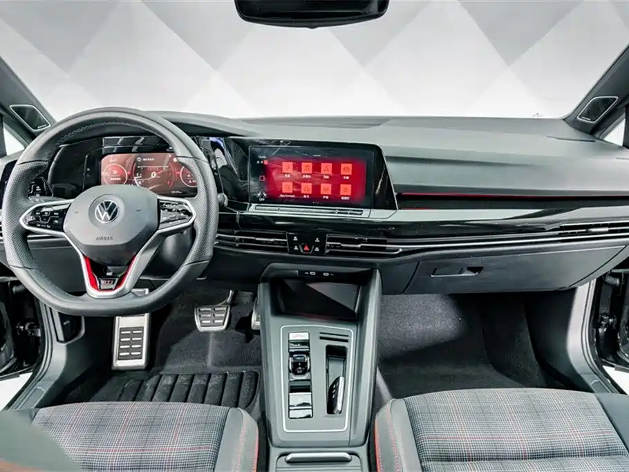 Volkswagen Golf GTI 2025 — фото 11