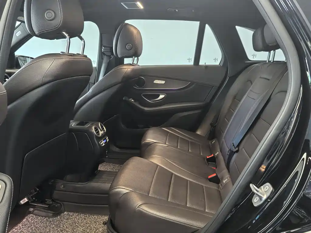 Mercedes-Benz GLC 2020 — фото 15