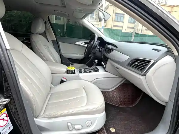 Audi A6L 2012
