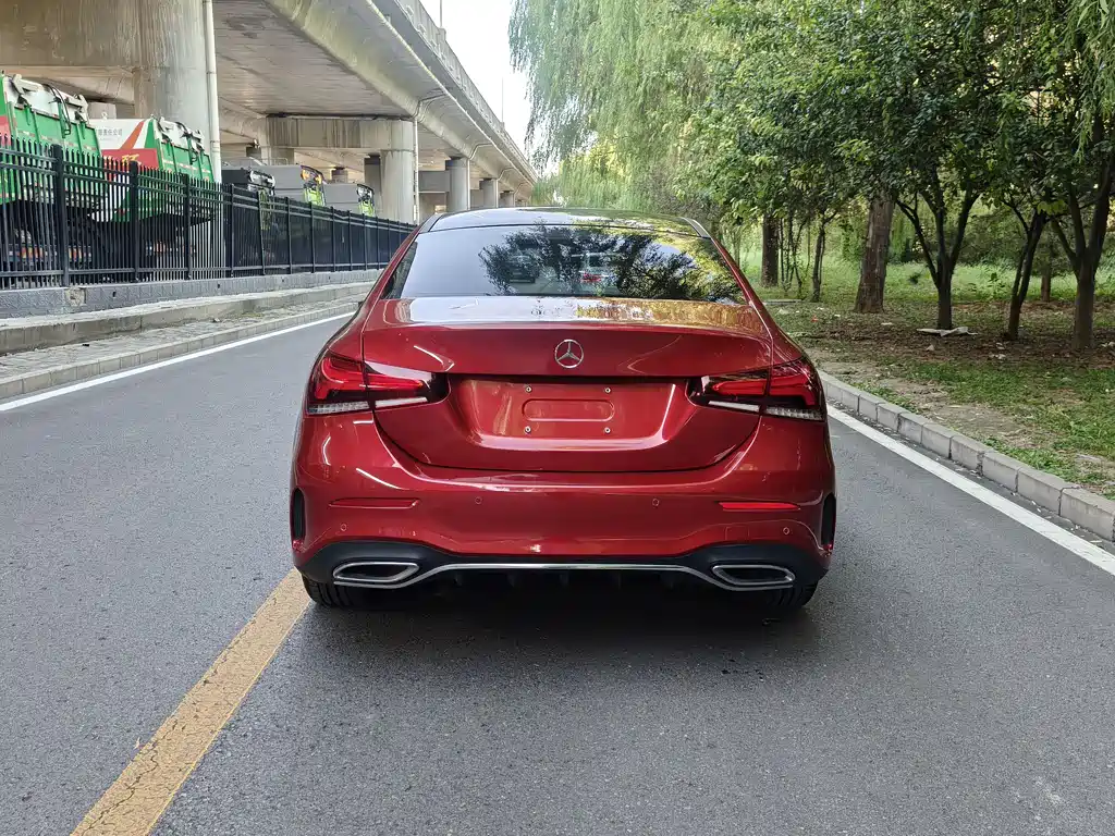 Mercedes-Benz A-Class 2019 — фото 18