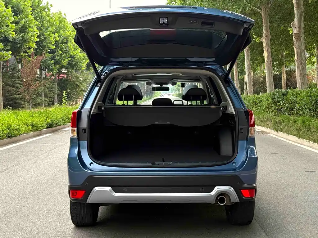 Subaru Forester 2021 — фото 8