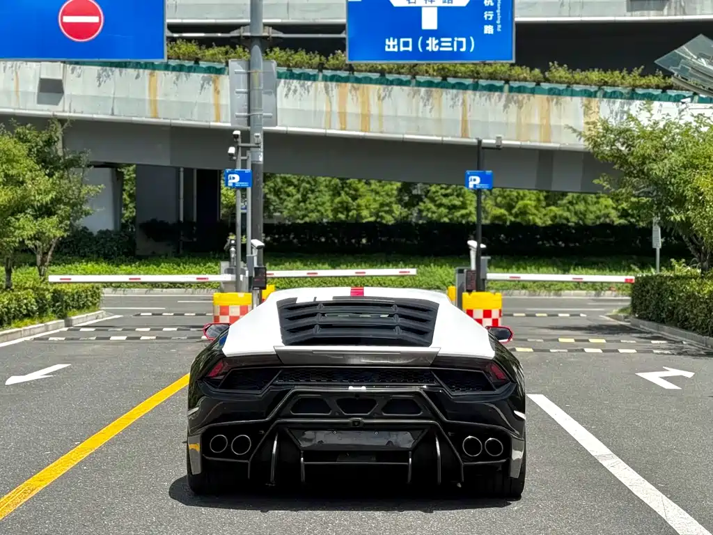 Lamborghini Huracan 2017 — фото 8