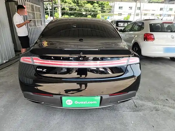 Lincoln MKZ 2018