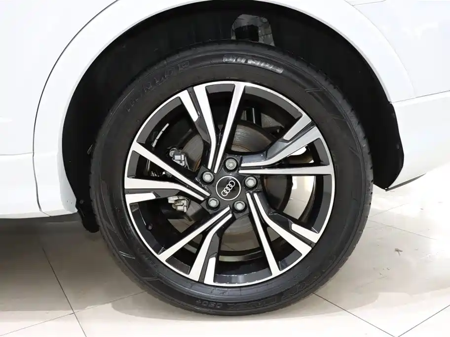 Audi Q3 Sportback 2023 — фото 20