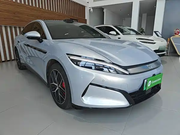 BYD Han L 2025