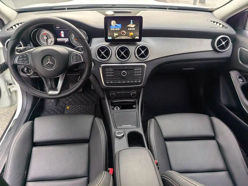 Mercedes-Benz GLA 2017 — фото 16
