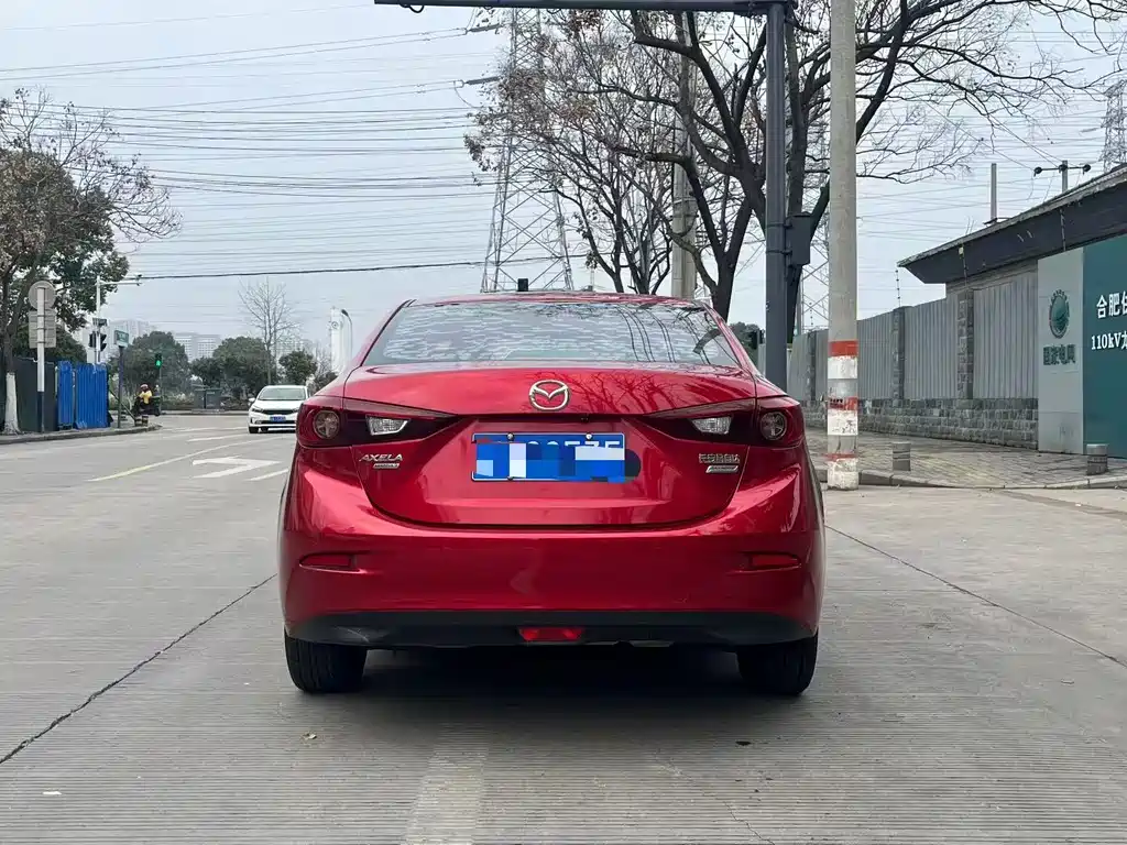 Mazda 3 Axela 2018 — фото 5