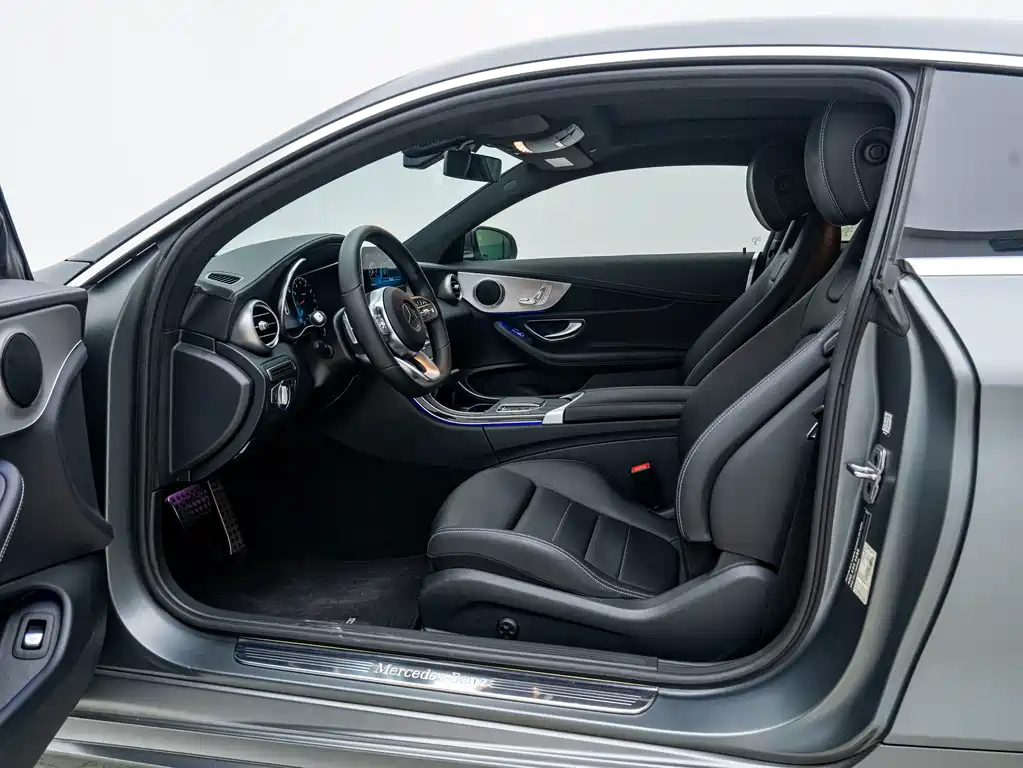 Mercedes-Benz C-Class 2019 — фото 16