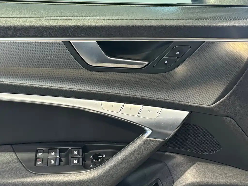 Audi A6 2022 — фото 15