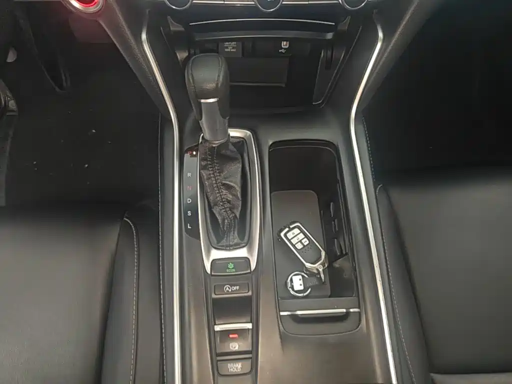 Honda Inspire 2020 — фото 14