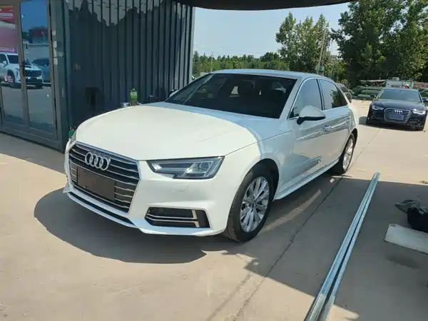 Audi A4L 2019
