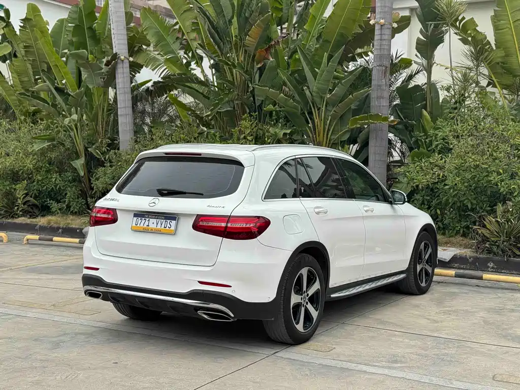 Mercedes-Benz GLC 2018 — фото 14