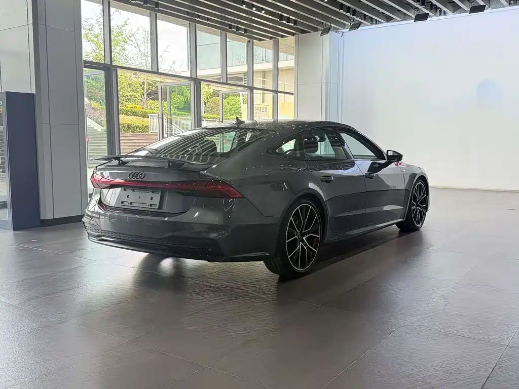 Audi A7 2021 — фото 17