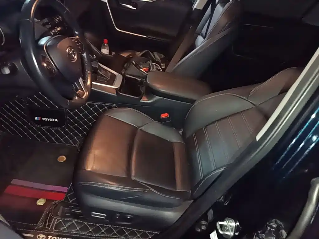 Toyota Wildlander 2021 — фото 15